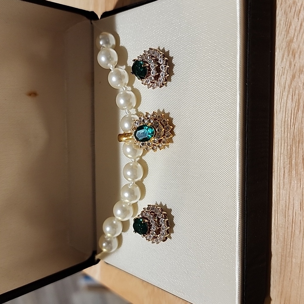 Pearl jewelry set